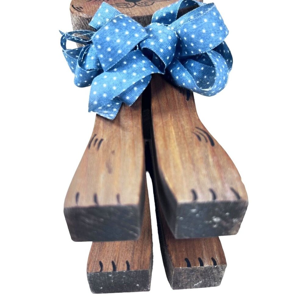Vtg Wooden Cat Folk Art Hand Painted Shelf Sitter Blue Ribbon Eyelashes Whiskers - Picture 8 of 9